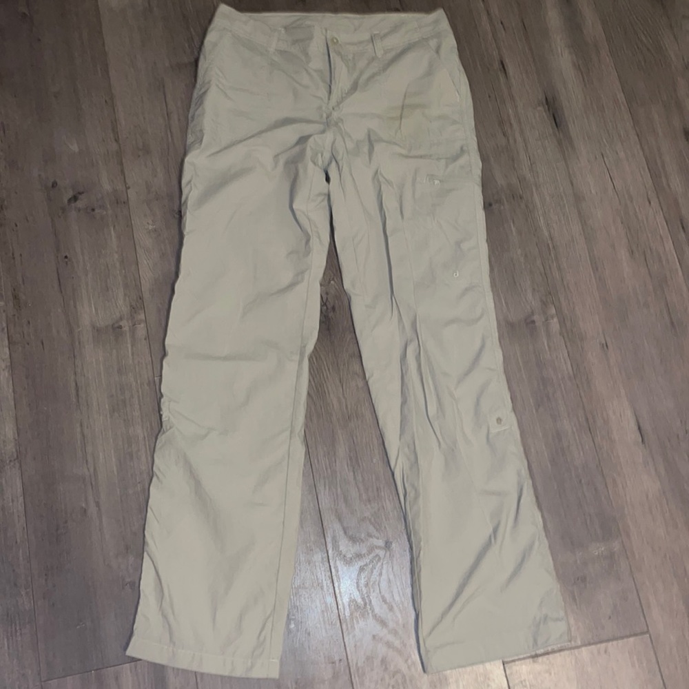 Columbia roll up pants